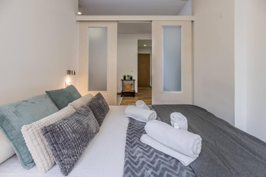 Apartment Lxr Neptuno Renovated And Pool Torremolinos